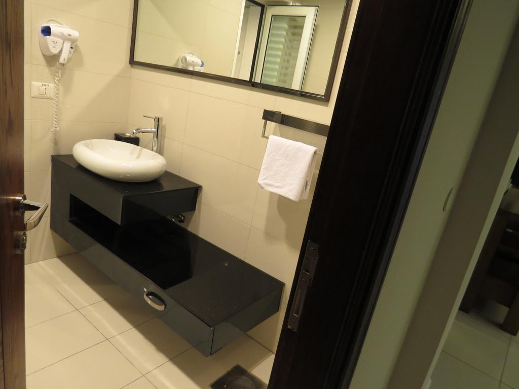 Le Noble Otel Zouk El Kharab Dış mekan fotoğraf