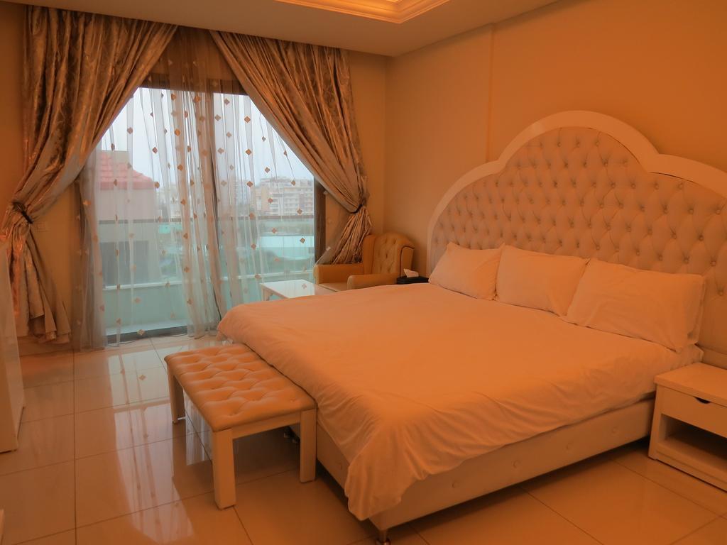 Le Noble Otel Zouk El Kharab Dış mekan fotoğraf
