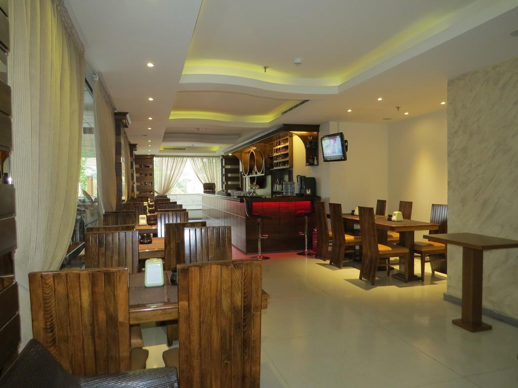 Le Noble Otel Zouk El Kharab Dış mekan fotoğraf