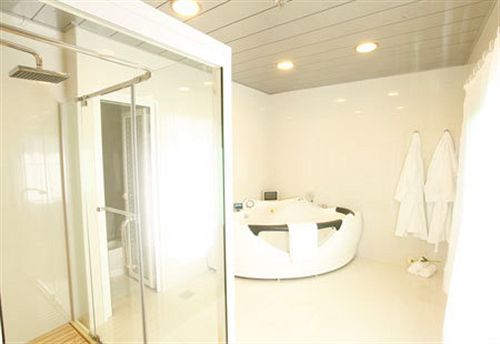 Le Noble Otel Zouk El Kharab Dış mekan fotoğraf