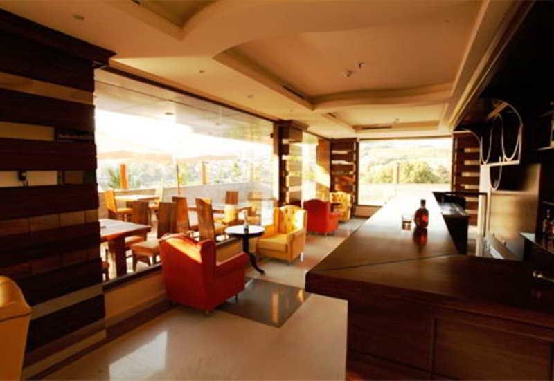 Le Noble Otel Zouk El Kharab Dış mekan fotoğraf